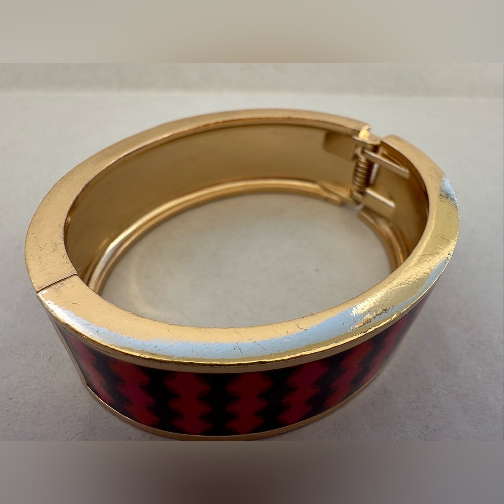 Avon Signature Pink And Purple Goldtone “Joyful Beautiful Bangle” - Picture 4 of 15